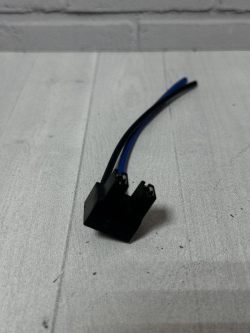 Разъем 2, пластик H7 (мама) с проводом 